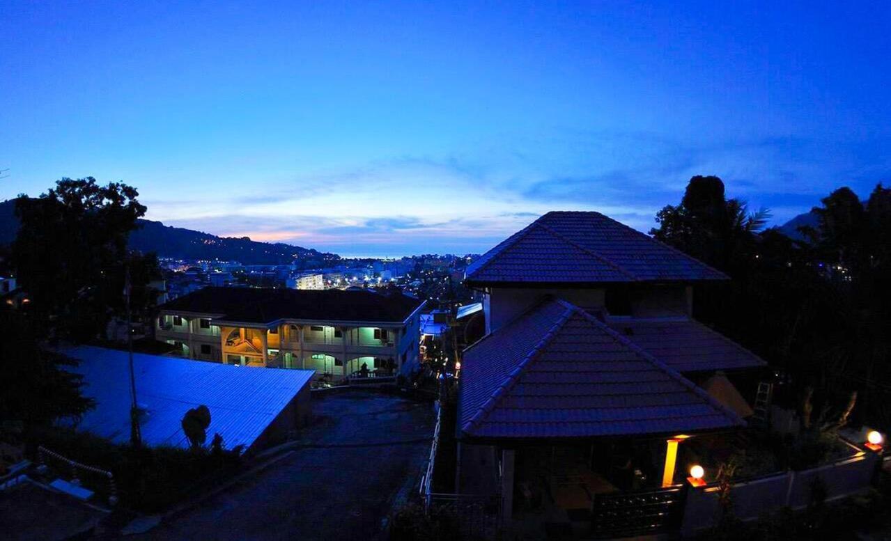 Aksarai Hotel Patong ภายนอก รูปภาพ