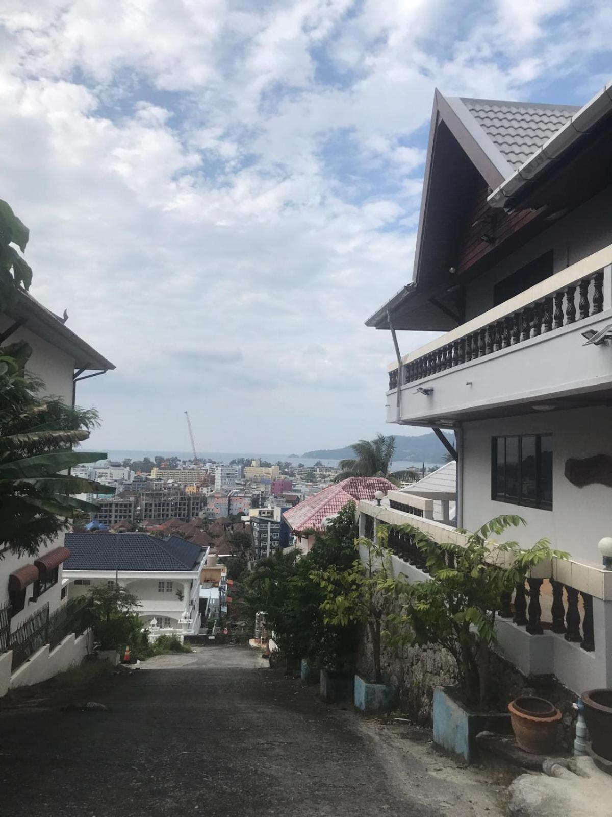 Aksarai Hotel Patong ภายนอก รูปภาพ